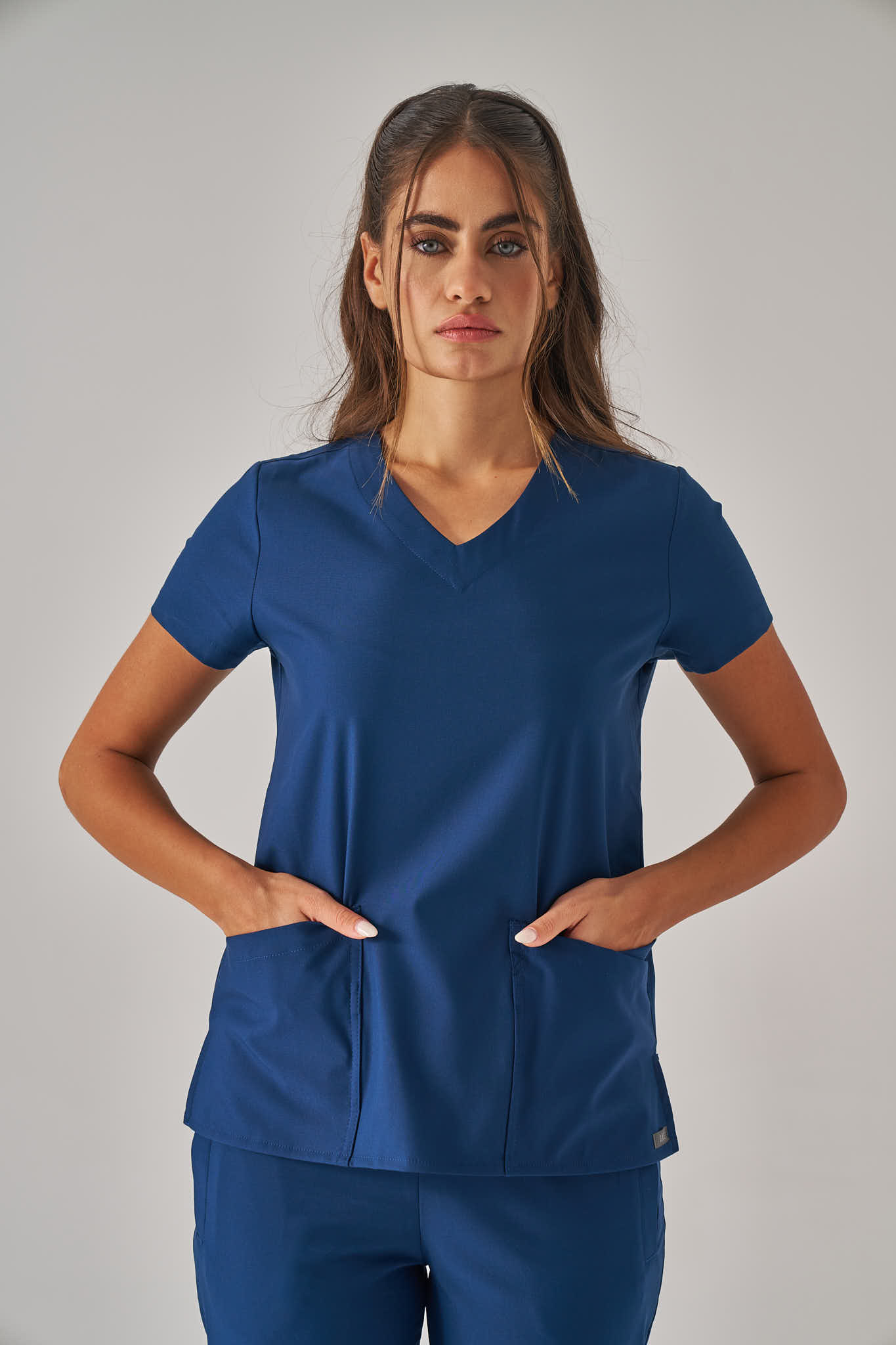 Vortex3 Vortex – Lacivert Kadın Üst Scrubs - Görsel 1