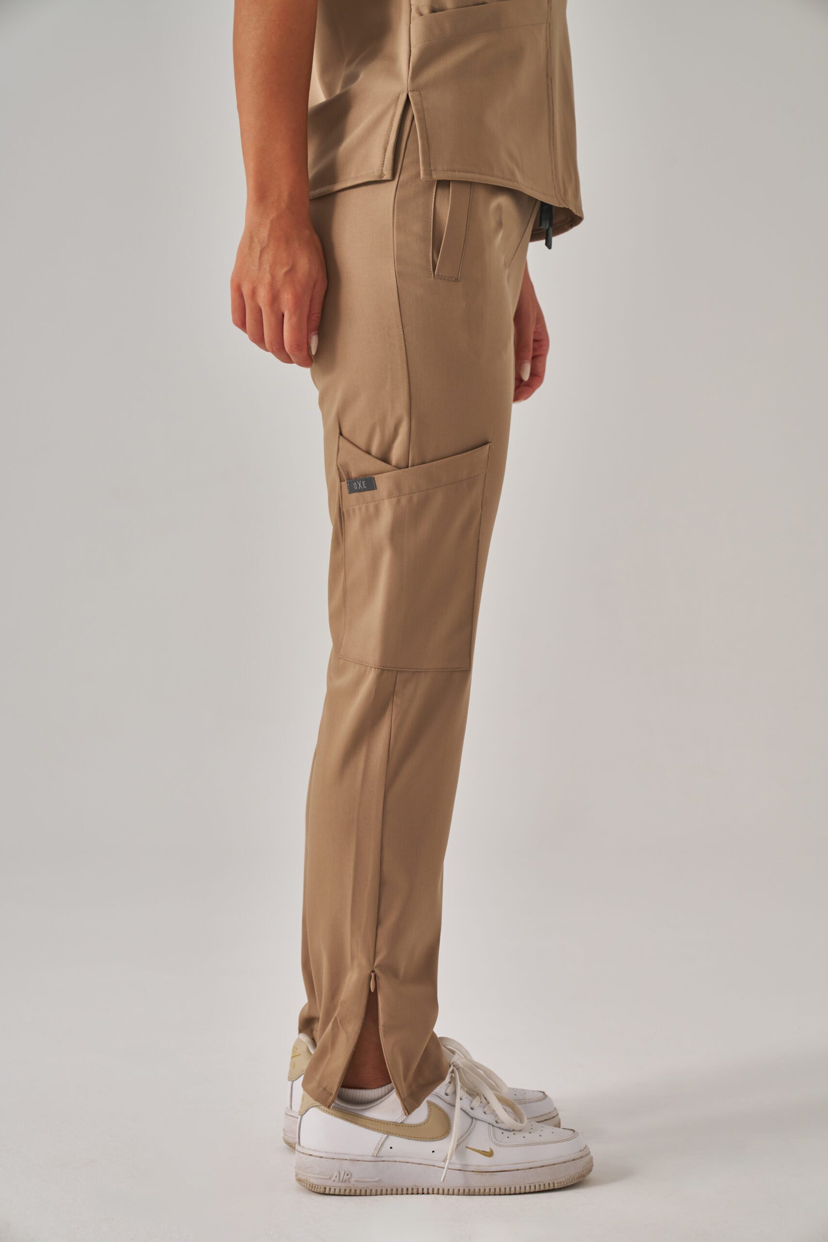 guz Guz – Camel Bej Kadın Alt Scrubs - Görsel 1