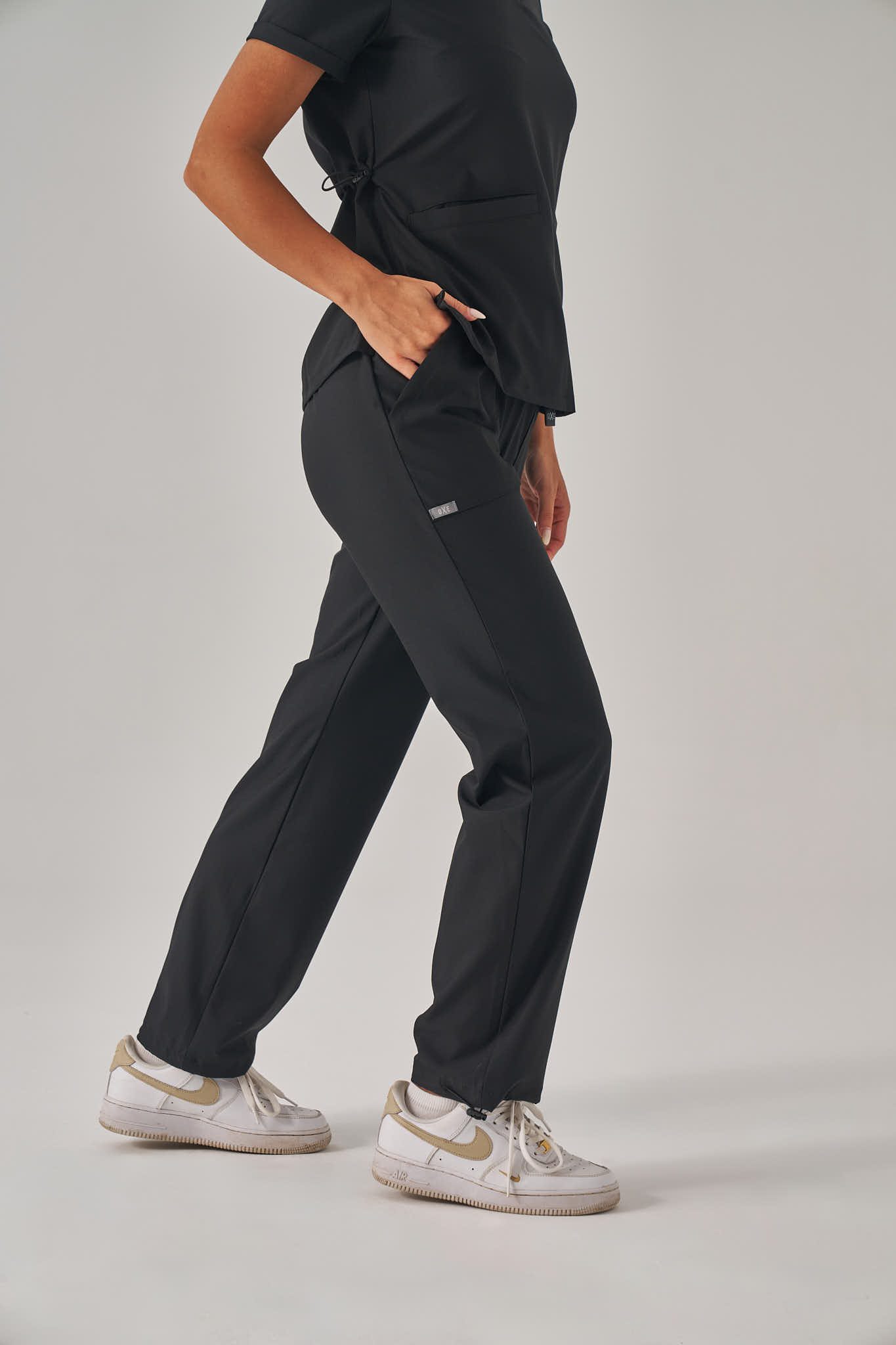 rum Rum – Siyah Kadın Alt Scrubs - Görsel 1