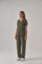 Fun – Haki Yeşil Kadın Üst Scrubs - Görsel 4