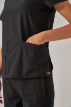 Vortex – Siyah Kadın Üst Scrubs - Görsel 4